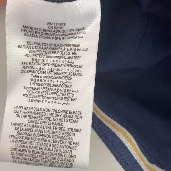 NWT BCBGMaxAzria Embellished Crop Top Floral - Picture 5 of 8